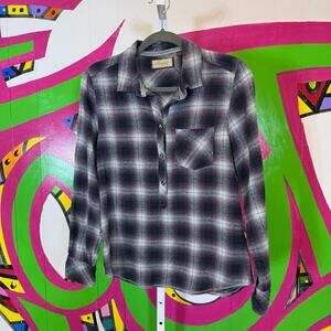 Legacy Falls, Black White and Purple Flannel Button Down Shirt. Size Small.